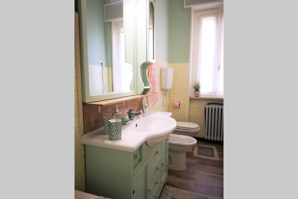Delizioso Appartamento Cosy Ristrutturato ปาร์มา ภายนอก รูปภาพ